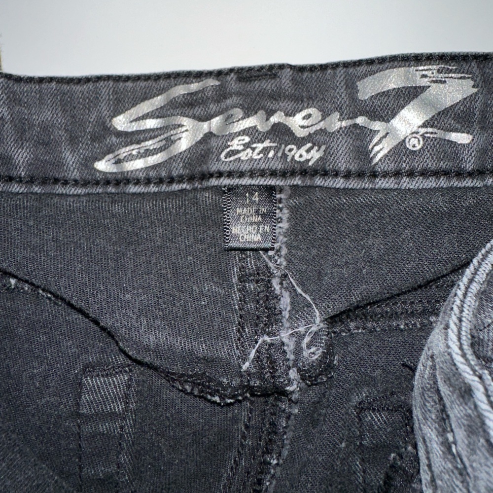 Seven7 Jeans Women’s Size 14 Black Skinny Mid Rise Frayed Hem Stretch Denim - Picture 4 of 8